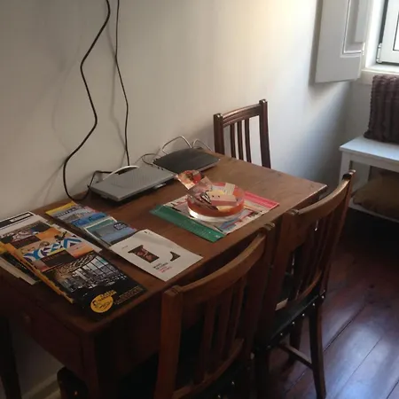 Apartament Cantinho Lusitano In Principe Real Lizbona